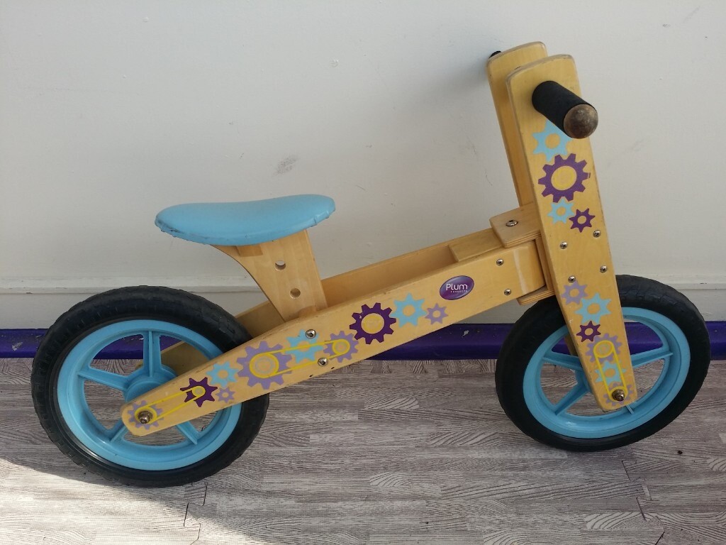 halfords wooden balance bike